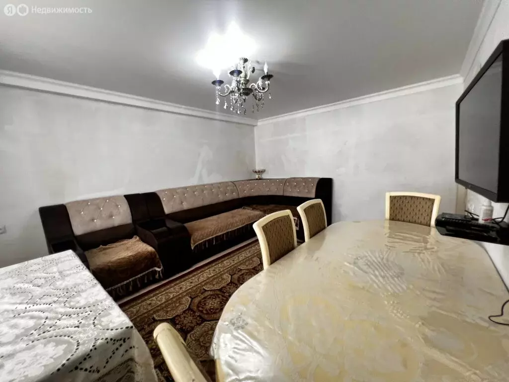 4-комнатная квартира: Джалган, Дагестанская улица, 6 (95 м) - Фото 1