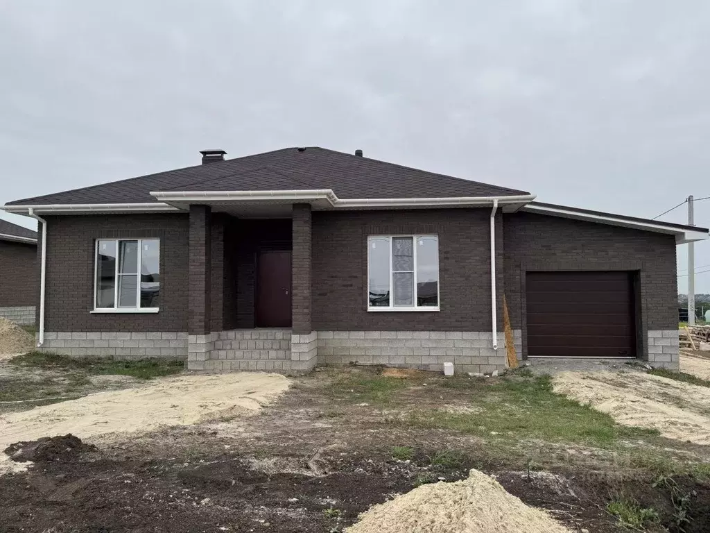 Дом в Белгородская область, Белгородский район, Дубовское с/пос, пос. ... - Фото 1