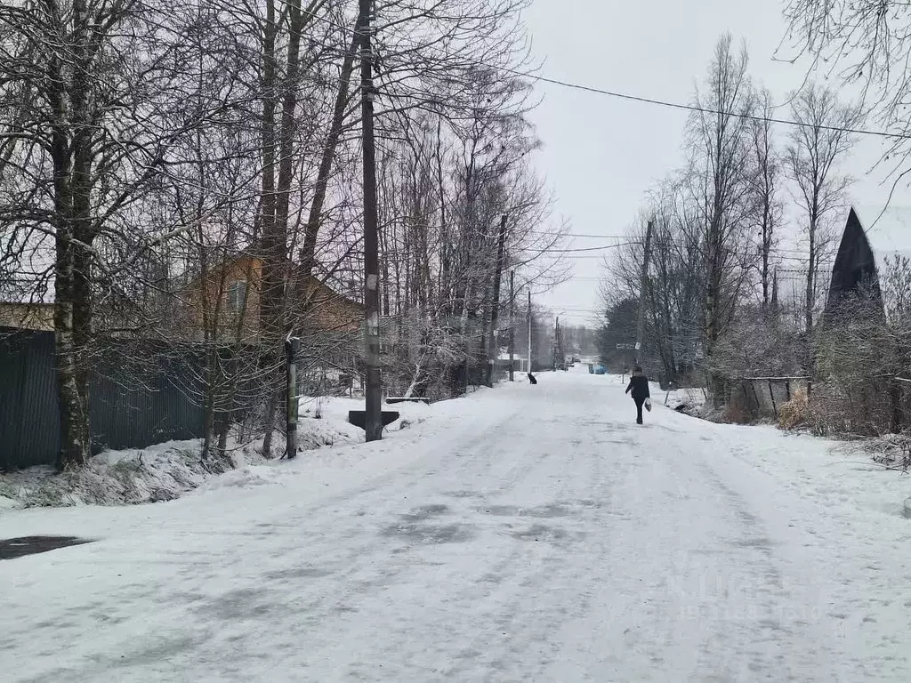Участок в Санкт-Петербург, Санкт-Петербург, Петергоф ул. Солнечная, ... - Фото 0