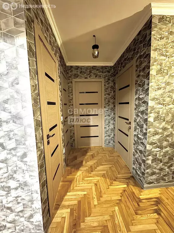 4-комнатная квартира: Ессентуки, микрорайон Заполотно, улица ... - Фото 2