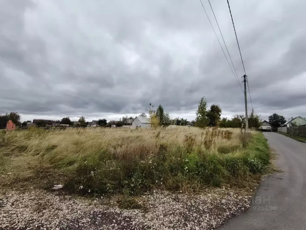 Дом в Брянская область, Трубчевский район, Телецкое с/пос, д. Телец ... - Фото 1