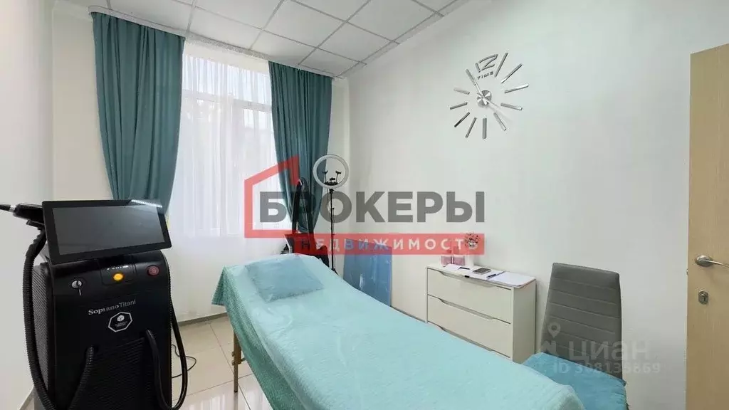Помещение свободного назначения в Севастополь просп. Победы, 1А (45 м) - Фото 0