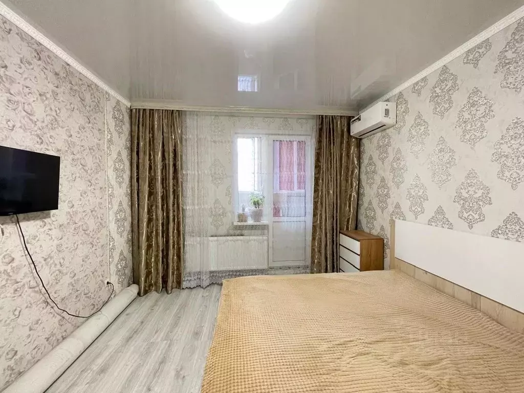 2-к кв. Оренбургская область, Оренбург ул. Фронтовиков, 8/1 (58.1 м) - Фото 0