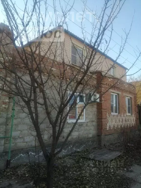 Дом в Астраханская область, Астрахань Чебоксарская ул., 42 (163 м) - Фото 0