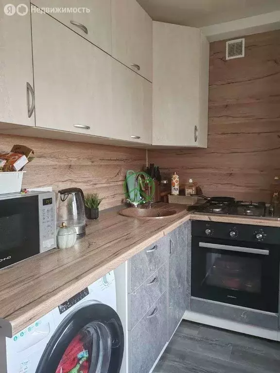 4-комнатная квартира: Сызрань, улица Фридриха Энгельса, 18 (70.5 м) - Фото 1