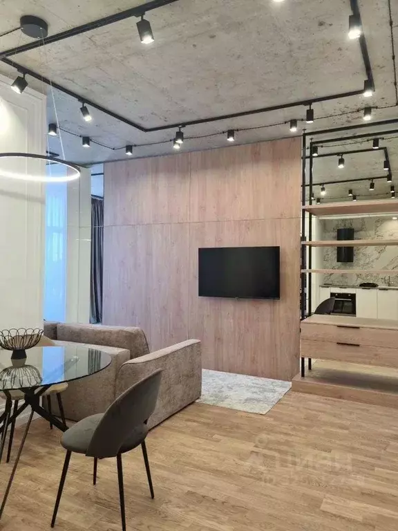 2-к кв. Крым, Симферополь ул. Набережная имени 60-летия СССР, 50к7 ... - Фото 1