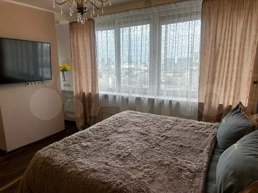 Квартира-студия, 40 м, 18/37 эт. - Фото 0