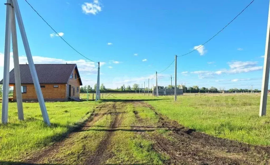 Участок в Башкортостан, Стерлитамакский район, д. Казадаевка, Любажи ... - Фото 1