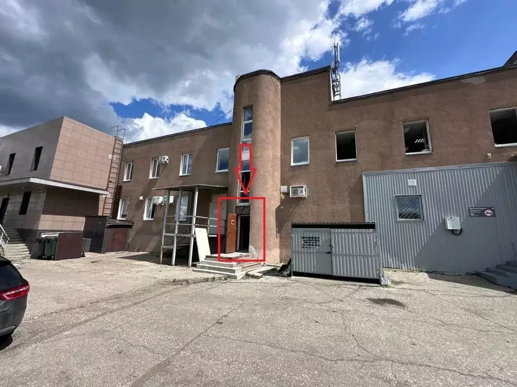 Офис в Татарстан, Набережные Челны ул. Шамиля Усманова, 39 (250 м) - Фото 1