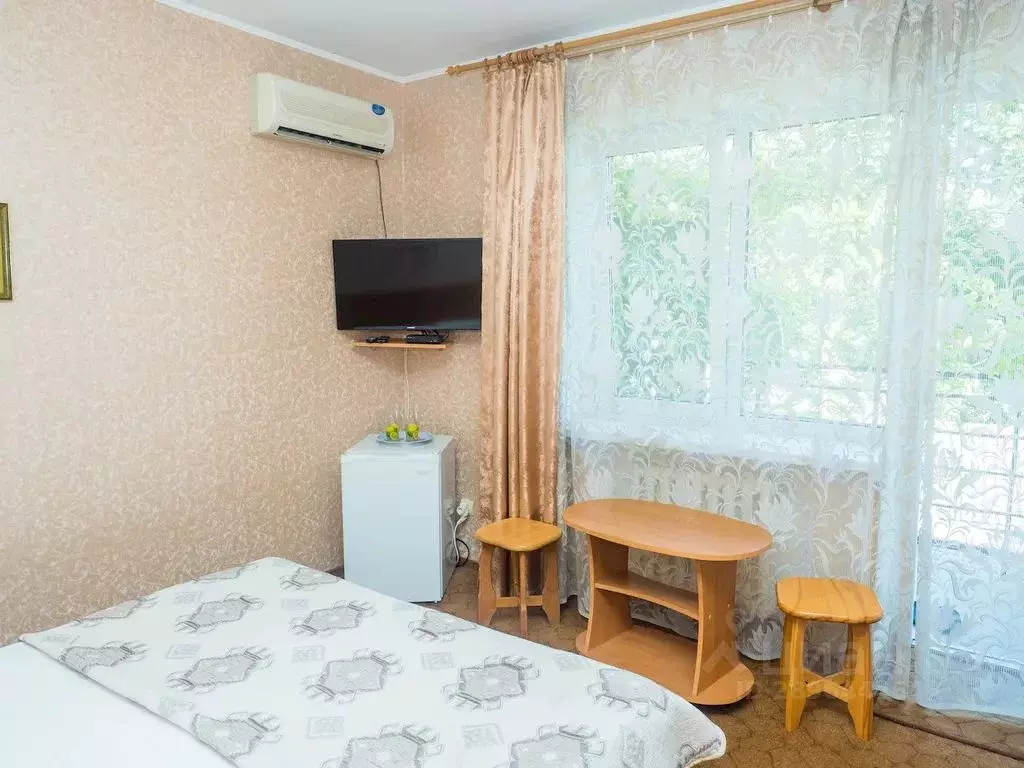 Комната Краснодарский край, Геленджик Садовая ул., 33 - Фото 2