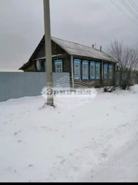 Дом в Курганская область, Шатровский муниципальный округ, с. Кызылбай ... - Фото 2