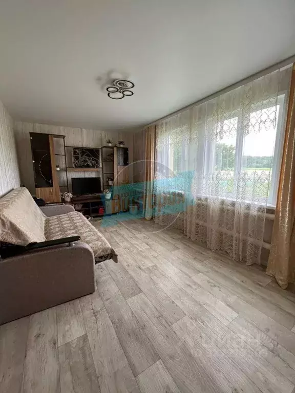 Дом в Орловская область, Мценский район, Чахинское с/пос, с. ... - Фото 2