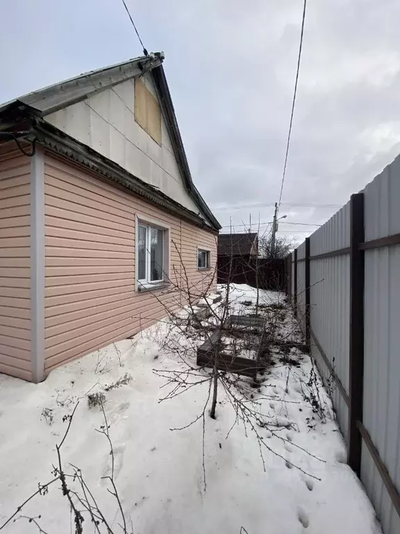 Дом в Саратовская область, Энгельсский район, Красноярское ... - Фото 2