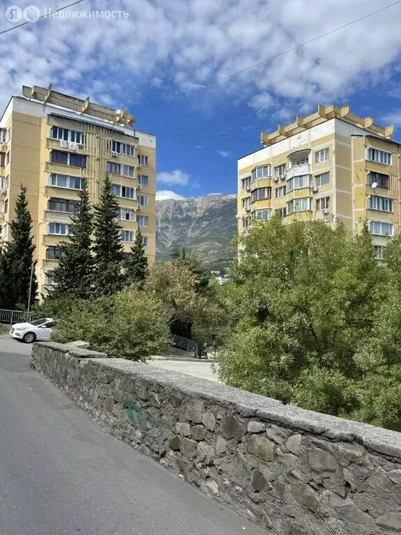 2-комнатная квартира: Ялта, улица Грибоедова, 21к1 (52 м) - Фото 1