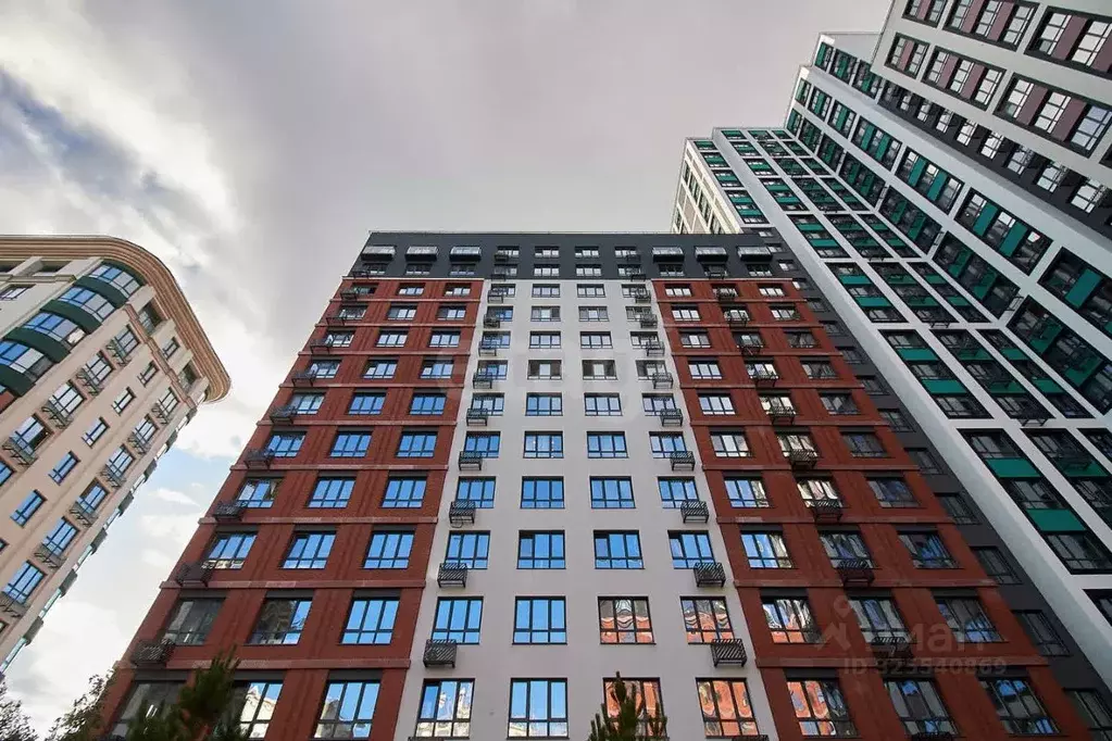 2-к кв. Тюменская область, Тюмень ул. Пожарных и Спасателей, 1 (60.47 ... - Фото 1