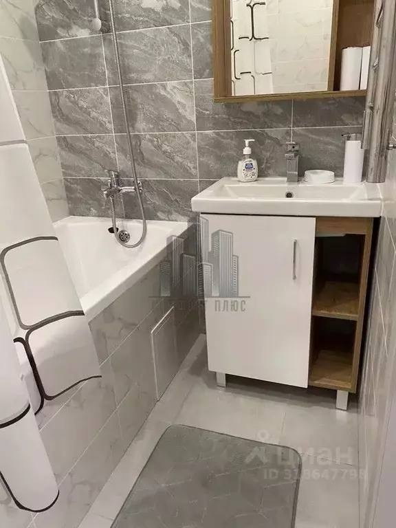 1-к кв. Татарстан, Казань ул. Братьев Батталовых, 20к1 (42.0 м) - Фото 1