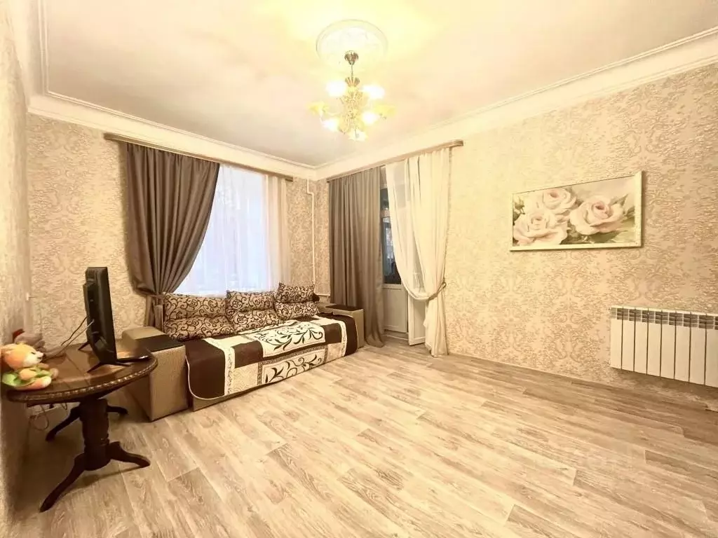 2-к кв. Севастополь ул. Надеждинцев, 5 (58.7 м) - Фото 2