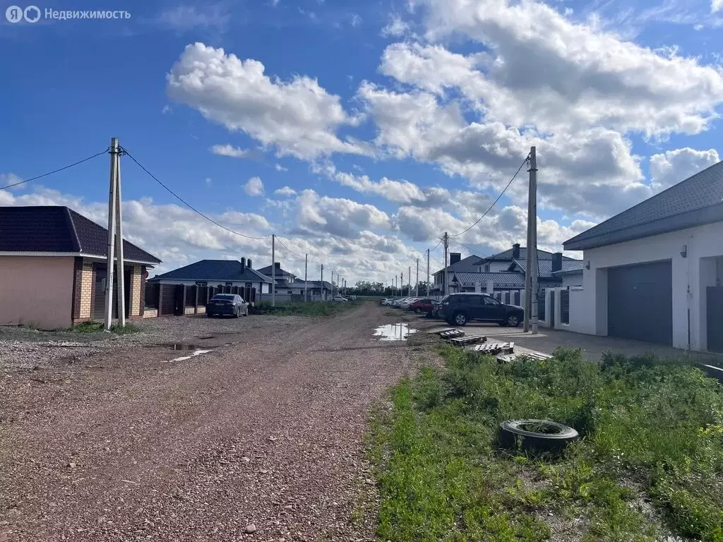 Участок в деревня Байрак, улица Сергея Шашкина (8 м) - Фото 1