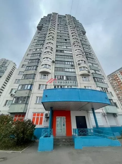 Продажа торгового помещения на Лухмановской - Фото 1