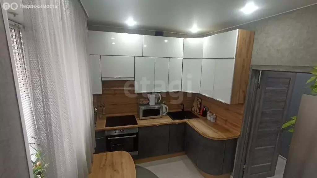 2-комнатная квартира: Ялуторовск, улица Карбышева, 11 (40 м) - Фото 1