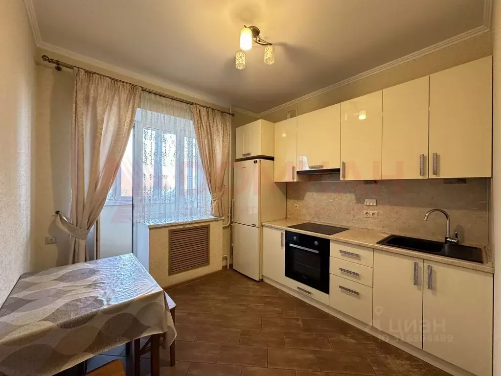 1-к кв. Ростовская область, Аксай ул. Платова, 6А (35.0 м) - Фото 0