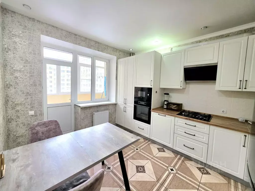 2-к кв. Ростовская область, Таганрог Парковый пер., 4 (75.0 м) - Фото 1