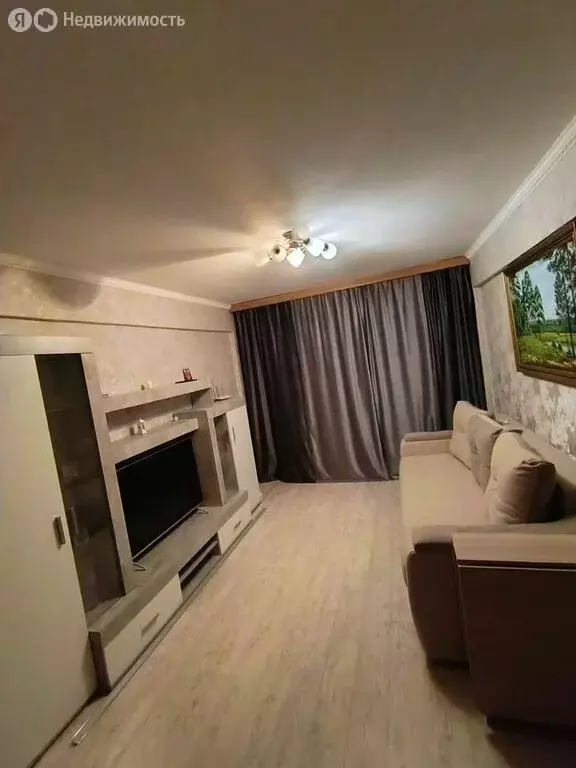 3-комнатная квартира: Омск, микрорайон Заозёрный, Коммунальная улица, ... - Фото 1