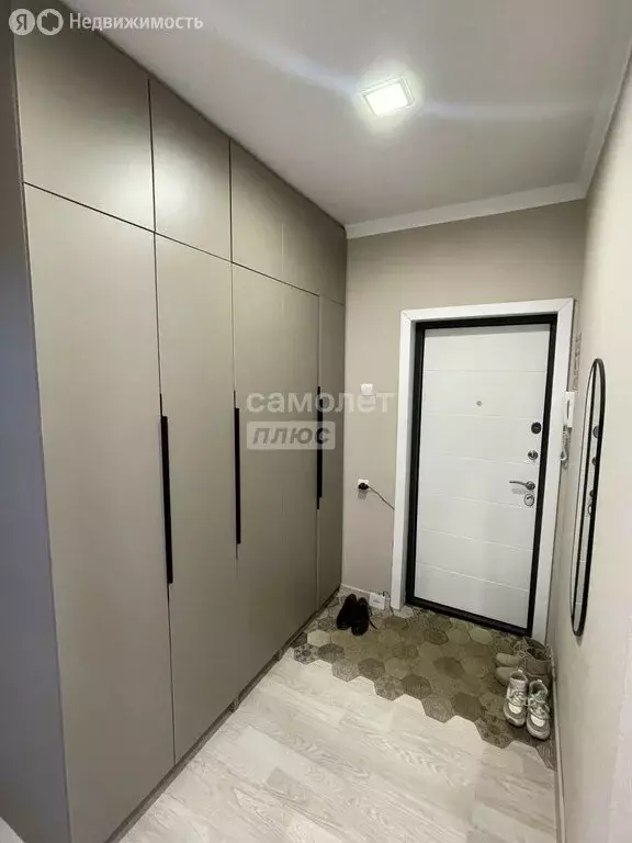 2-комнатная квартира: Астрахань, микрорайон имени Бабаевского, ... - Фото 0