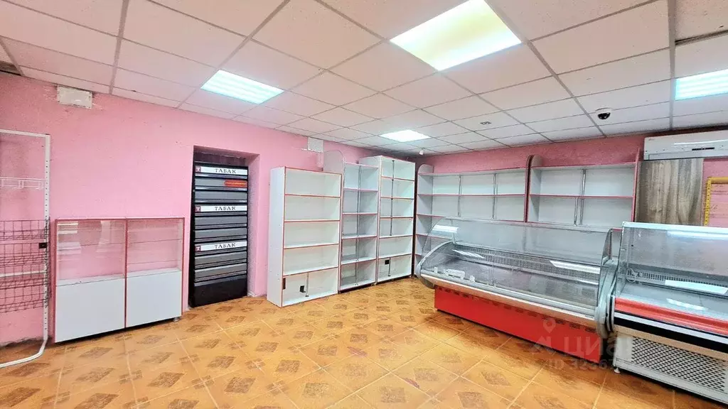 Торговая площадь в Крым, Евпатория ул. Конституции, 34 (62 м) - Фото 2