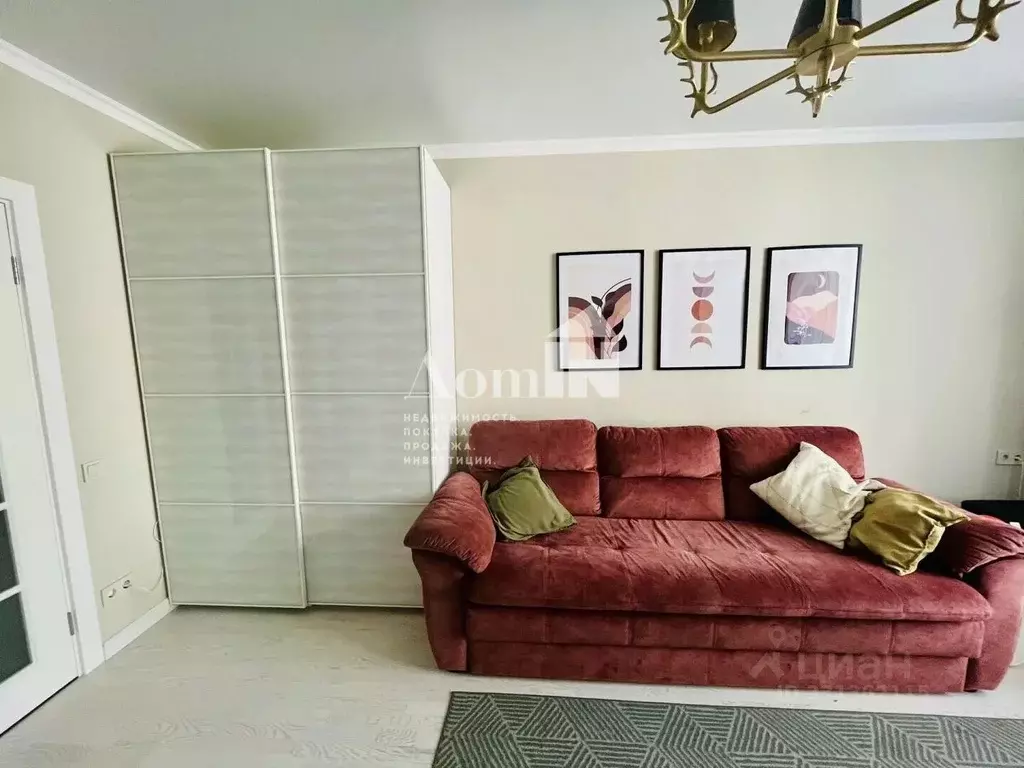 3-к кв. Санкт-Петербург Кременчугская ул., 17к2 (85.5 м) - Фото 1