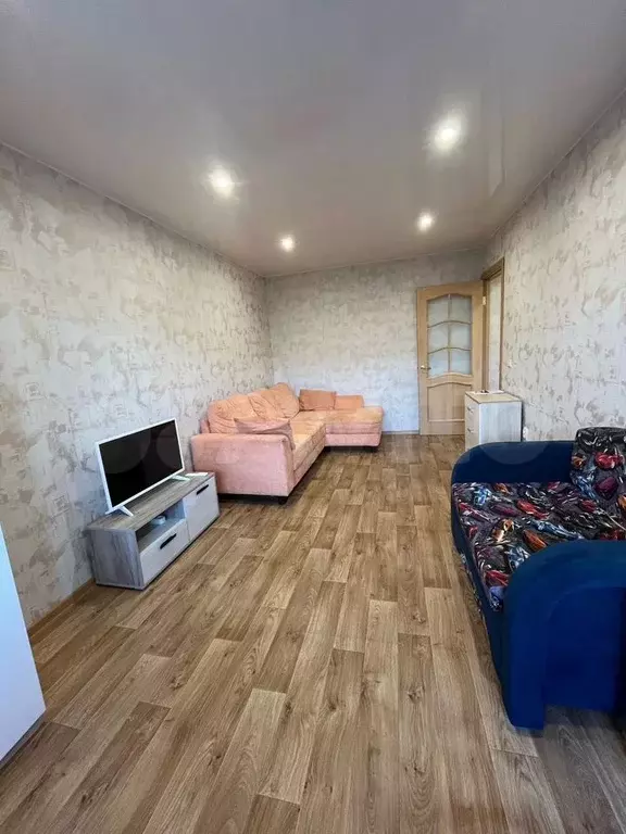 1-к. квартира, 30 м, 5/5 эт. - Фото 0