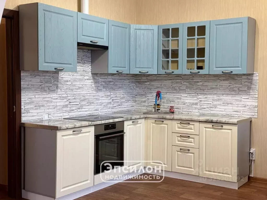 3-к кв. Курская область, Курск просп. Анатолия Дериглазова, 15 (98.2 ... - Фото 1