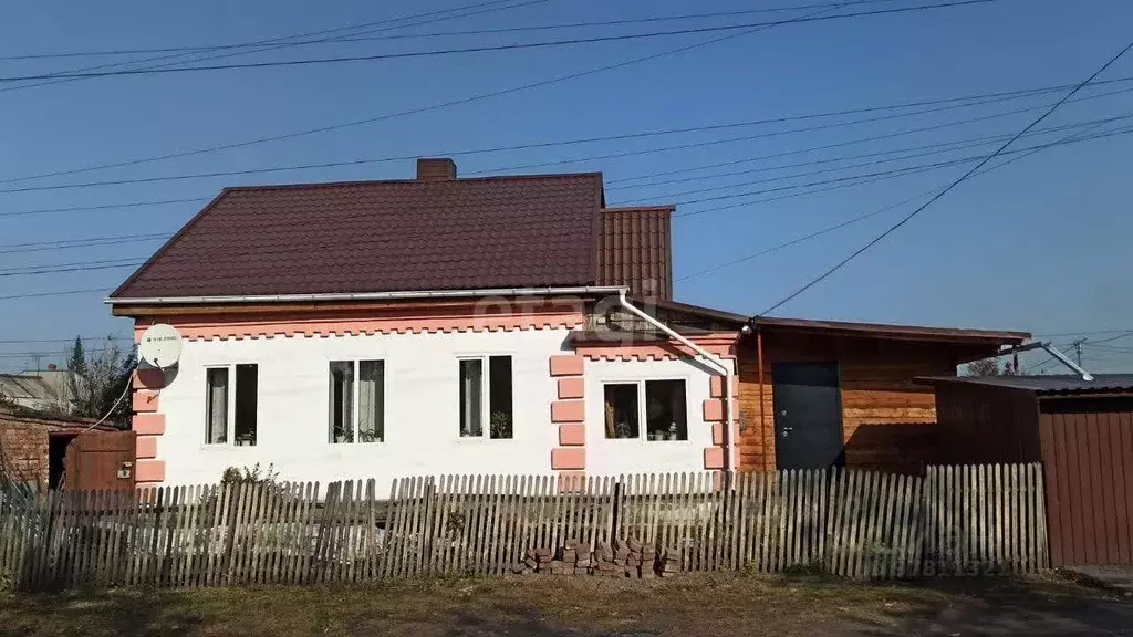 Дом в Кемеровская область, Прокопьевск ул. Симбирского (63 м) - Фото 0