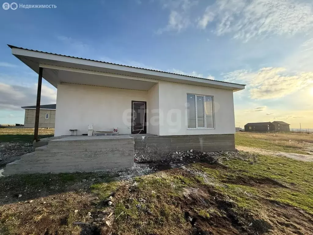 Дом в Трудовое, улица Шерфединова (120 м) - Фото 1