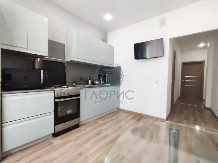 2-к кв. Хакасия, Абакан ул. Комарова, 24Б (52.0 м) - Фото 1
