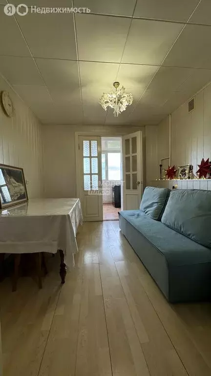 3-комнатная квартира: Нальчик, улица Ю.А. Гагарина, 24 (90 м) - Фото 0