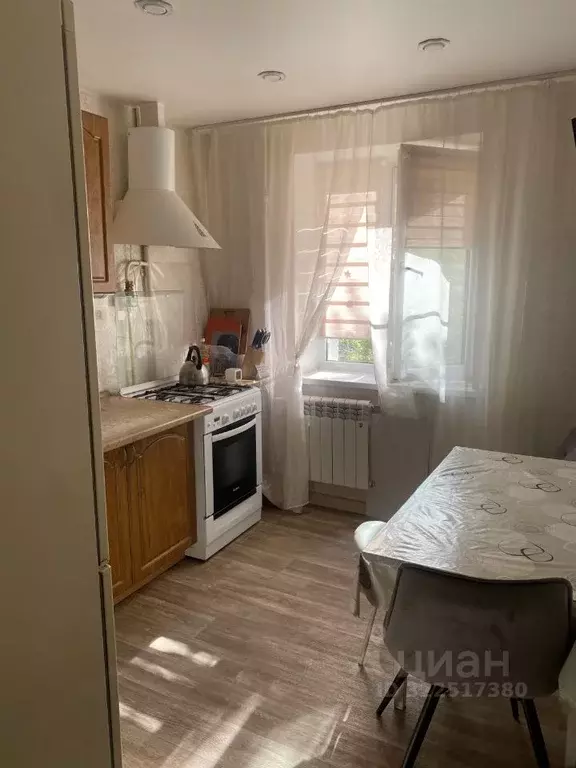 4-к кв. Волгоградская область, Волгоград ул. Панферова, 10 (74.2 м) - Фото 1