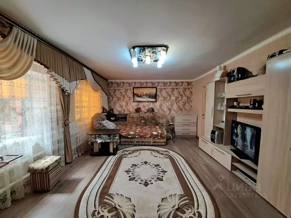 Дом в Ставропольский край, с. Александровское ул. Водная, 94 (65 м) - Фото 0