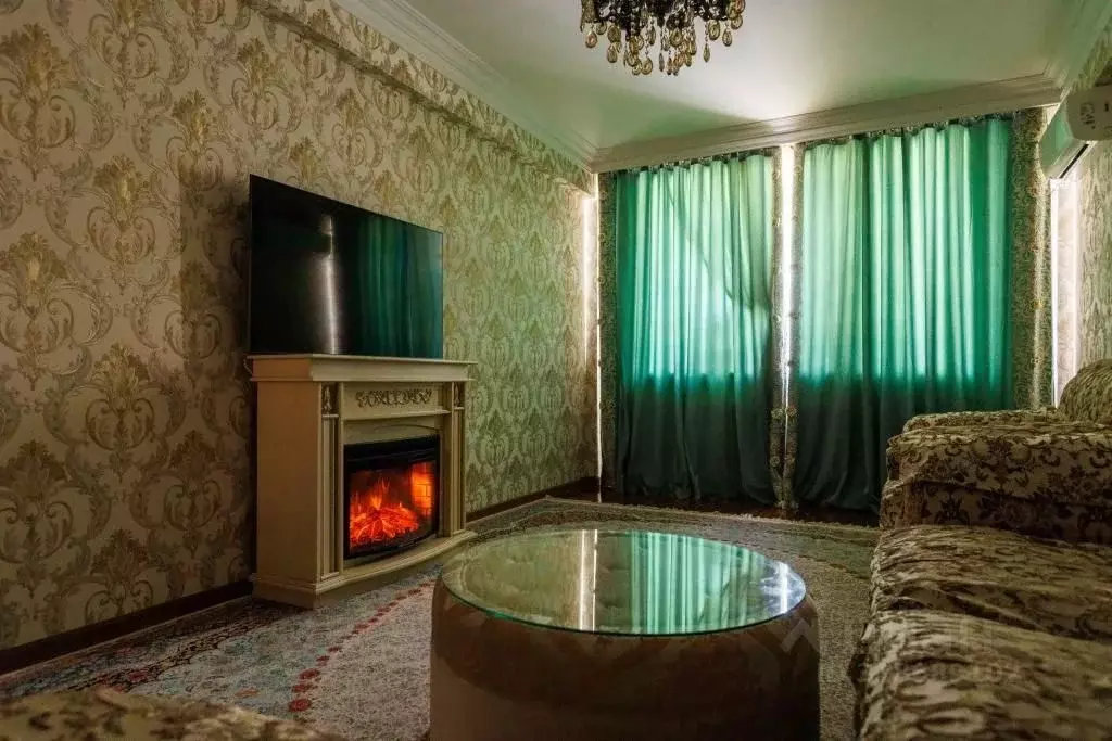 2-к кв. Дагестан, Каспийск ул. Ленина, 59А (72.0 м) - Фото 0