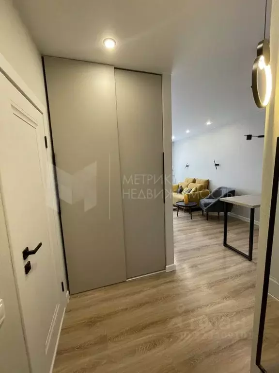 Студия Тюменская область, Тюмень ул. Новоселов, 105 (28.0 м) - Фото 1