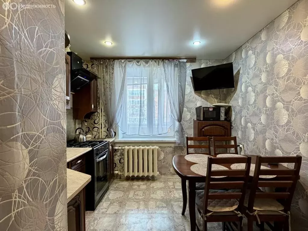 3-комнатная квартира: посёлок Горячий Ключ, Молодёжная улица, 12 (63.3 ... - Фото 1