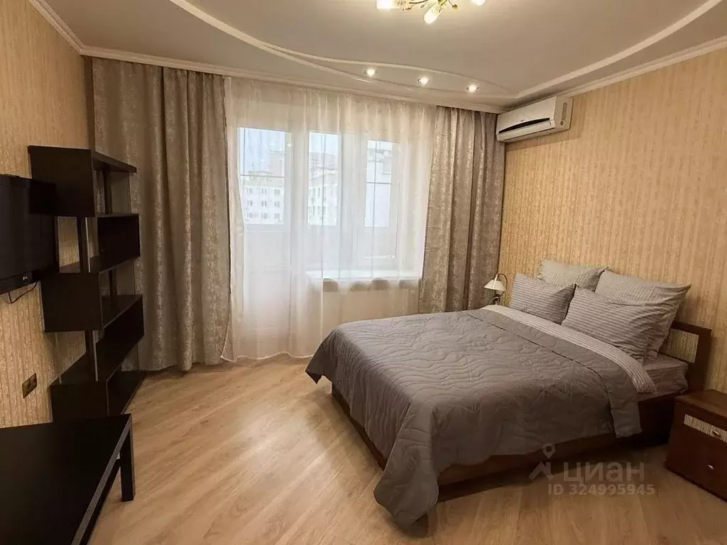 3-к кв. Ростовская область, Ростов-на-Дону пер. Островского, 95 (100.0 ... - Фото 1