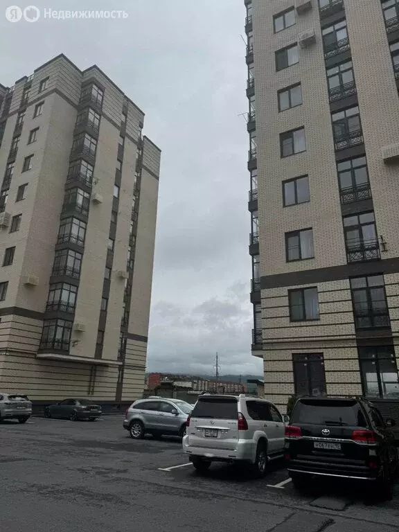 3-комнатная квартира: Владикавказ, улица Астана Кесаева, 6с1 (106 м) - Фото 0
