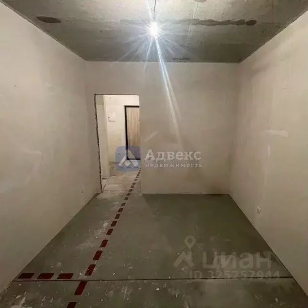 1-к кв. Тюменская область, Тюмень ул. Первооткрывателей, 9 (33.6 м) - Фото 2