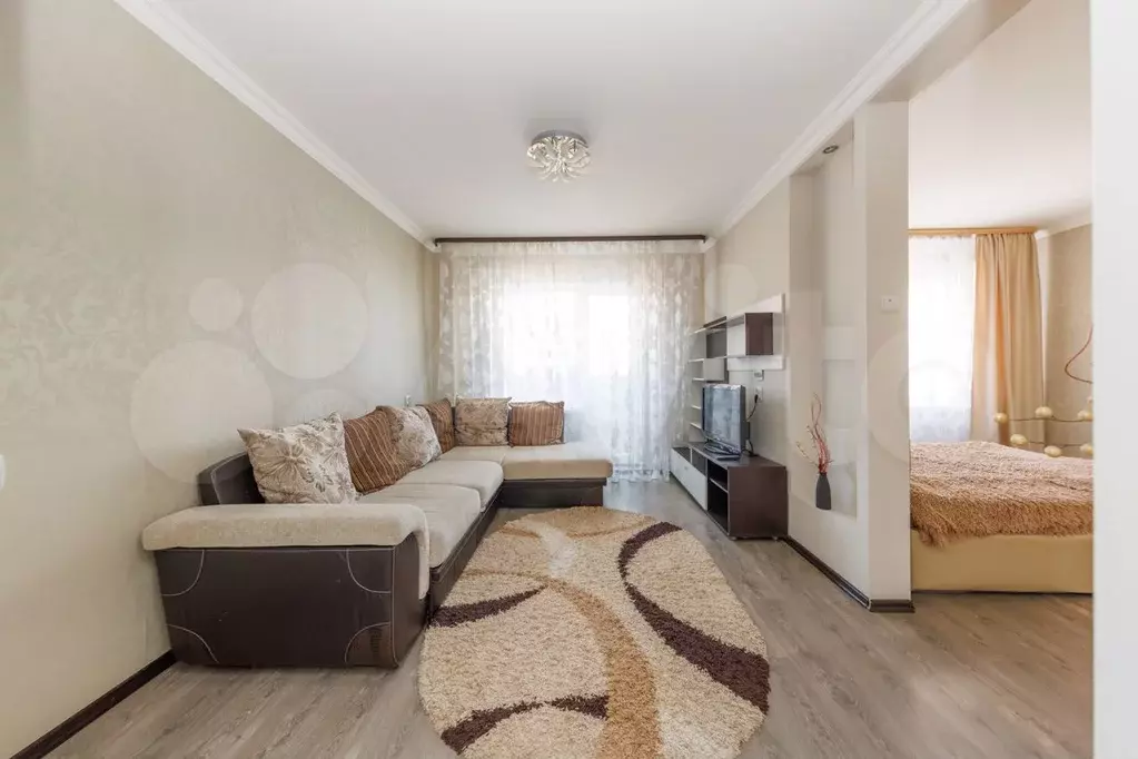 2-к. квартира, 70 м, 9/10 эт. - Фото 1