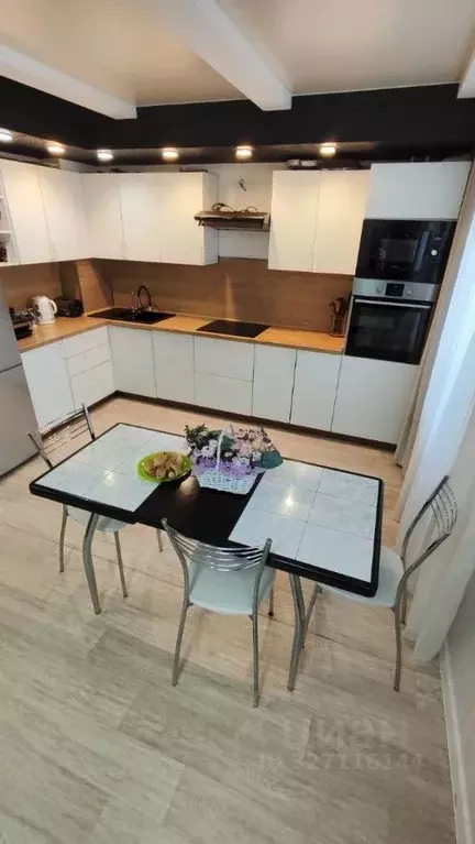 3-к кв. Иркутская область, Иркутск ул. Бородина, 7/2 (66.5 м) - Фото 1