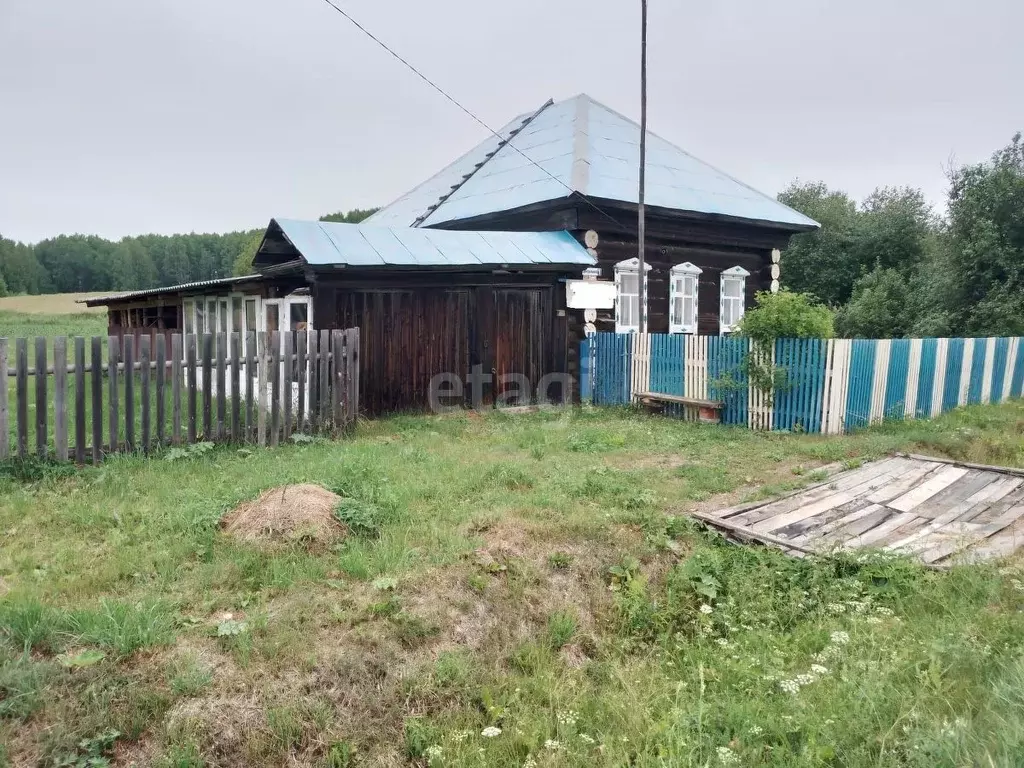 Дом в Свердловская область, Новолялинский муниципальный округ, с. ... - Фото 0