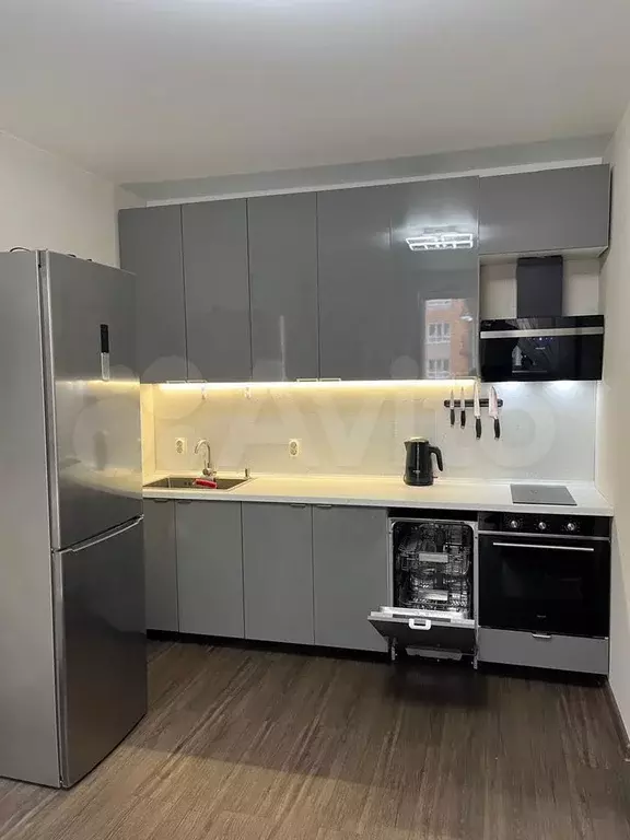 1-к. квартира, 40 м, 8/17 эт. - Фото 0