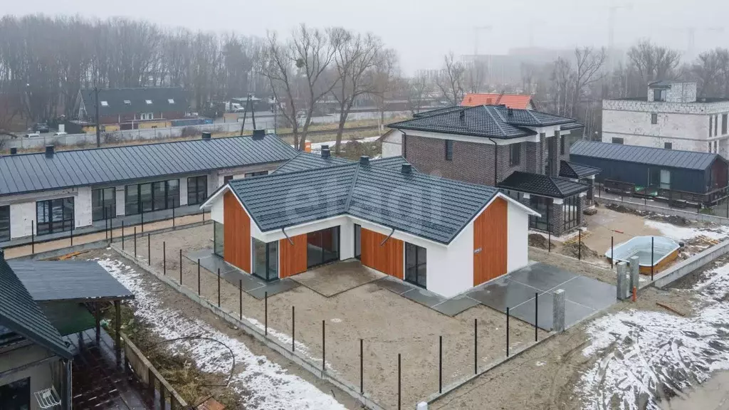 Дом в Калининградская область, Зеленоградск пер. Добрый, 21 (179 м) - Фото 1