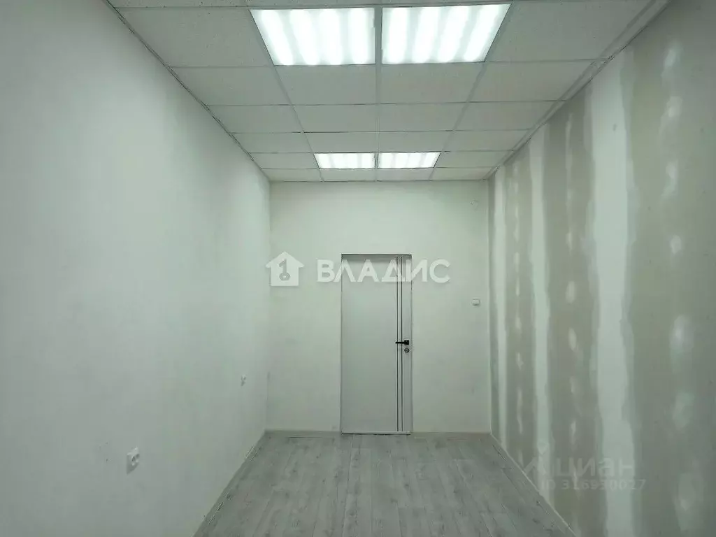 Помещение свободного назначения в Карелия, Петрозаводск наб. Варкауса, ... - Фото 2